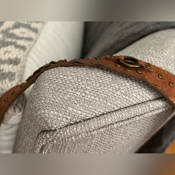 Jessica Simpson cognac, western style Shoulder Bag - Picture 4 of 7